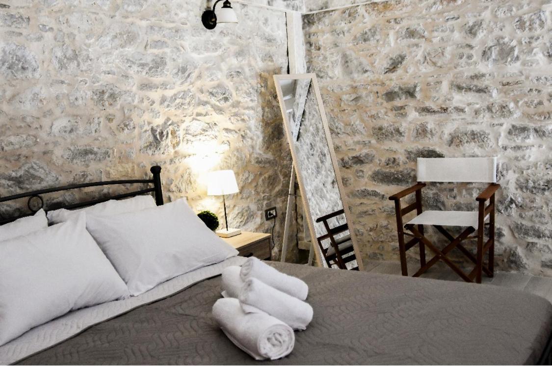 Stone Living Symi Central Apartments Eksteriør billede