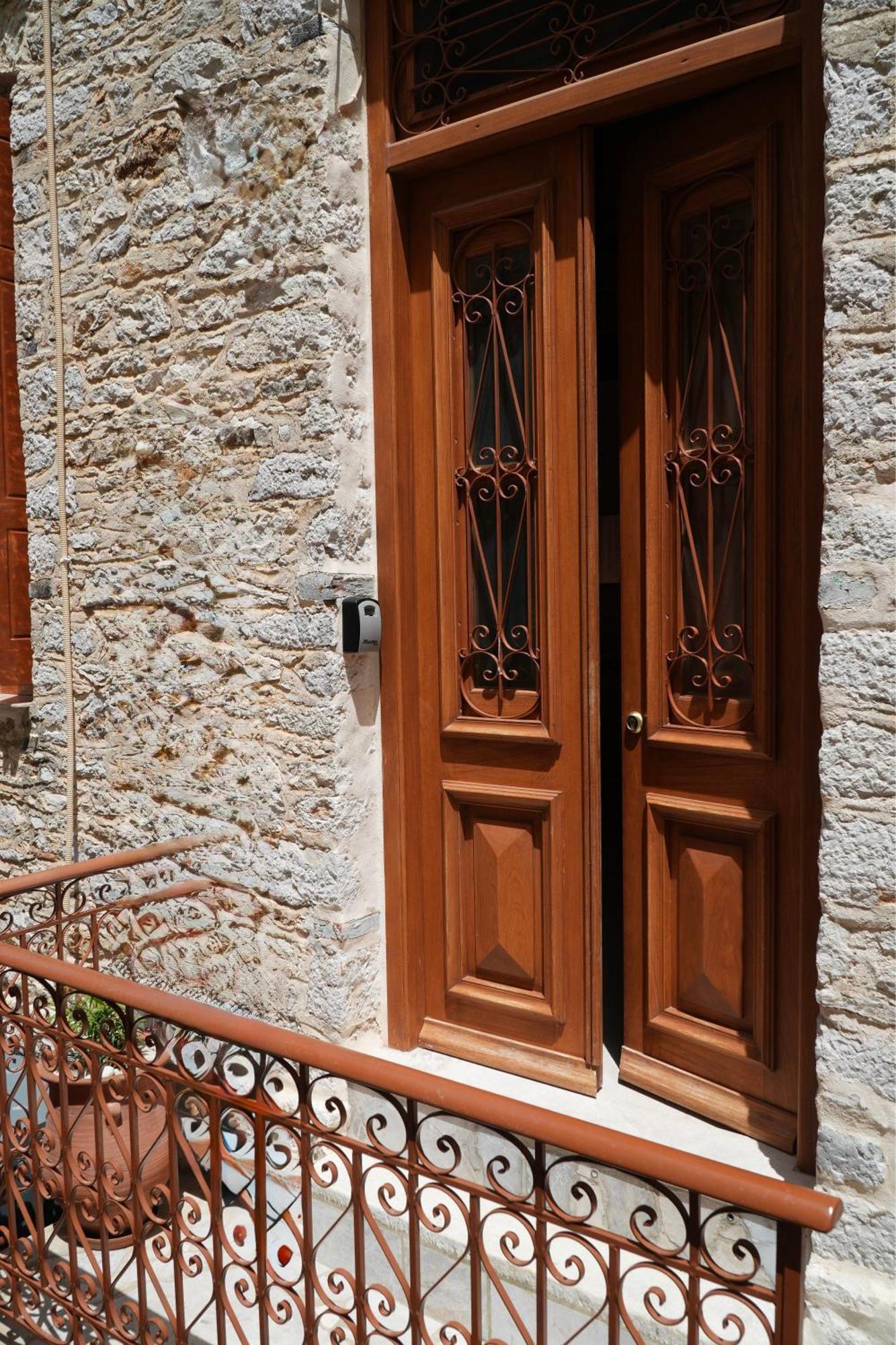 Stone Living Symi Central Apartments Eksteriør billede